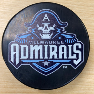 PUCK REPLICA PRIMARY LOGO